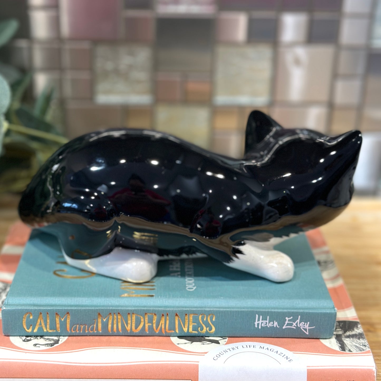 Sleek & Playful Vintage Black & White Cat Figurine - Ready to Pounce!