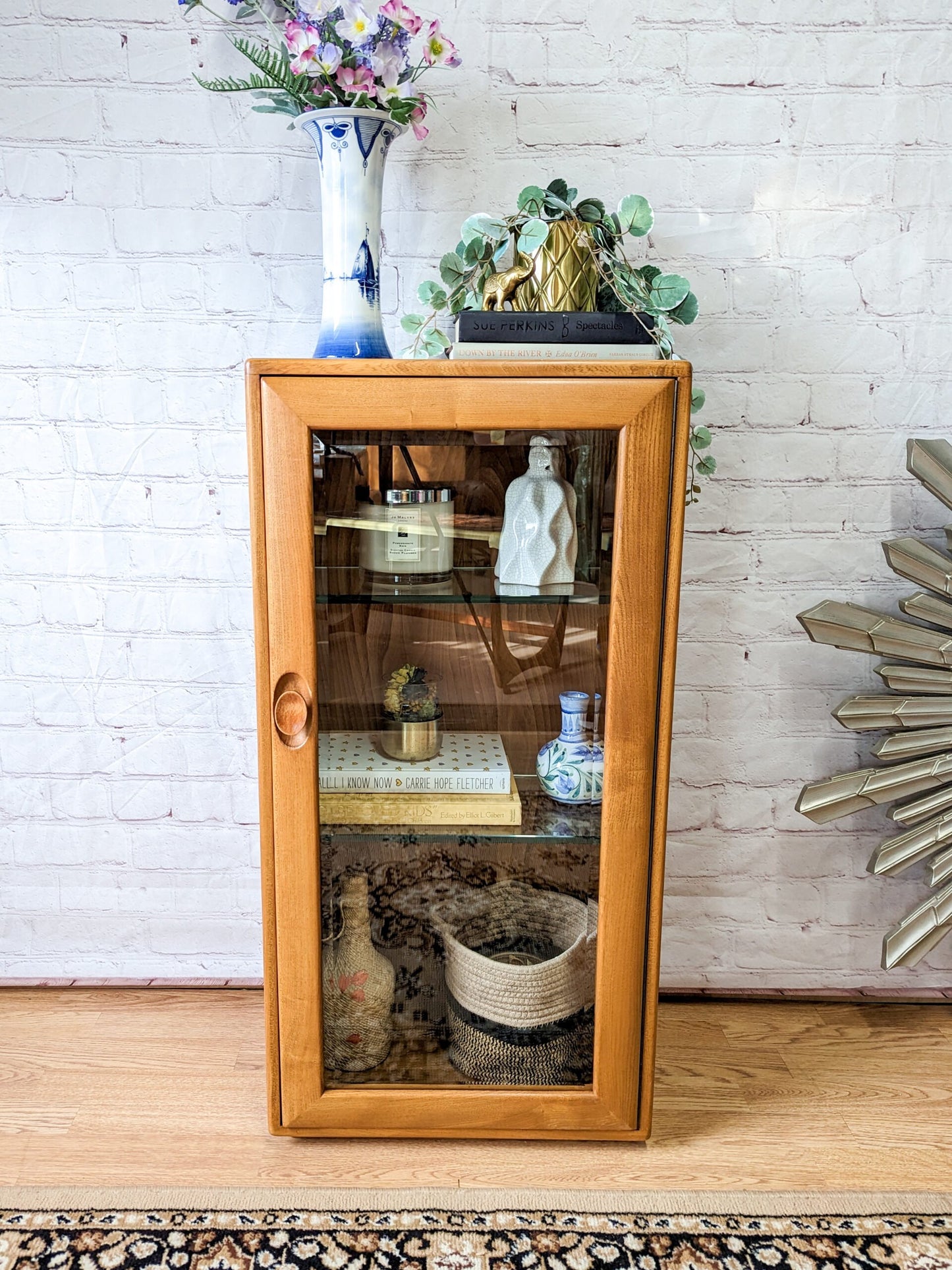 Ercol Windsor Elm Display Cabinet Single Glass Door with Glass Shelves