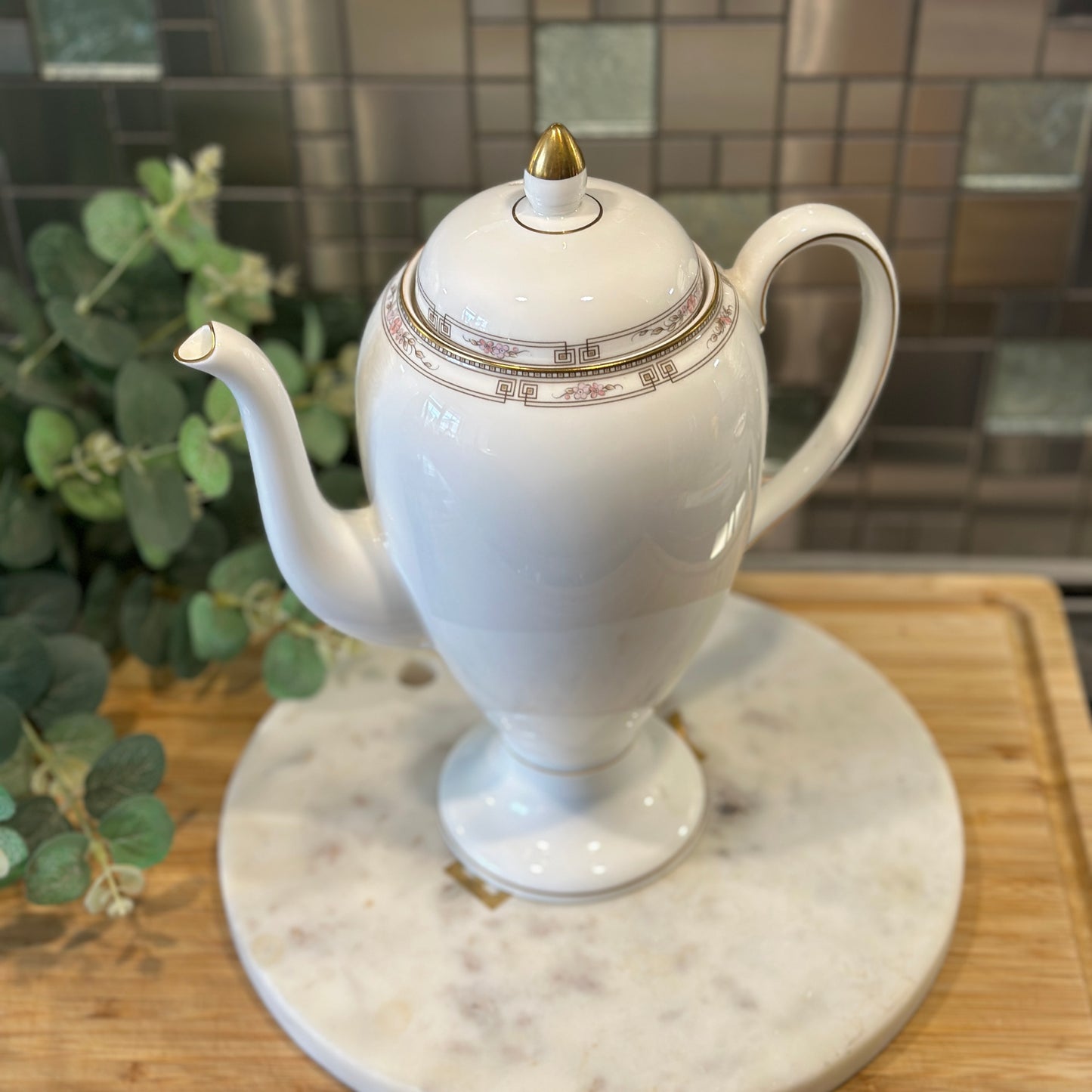 Wedgwood "Colchester" Coffee Pot - Classic Elegance