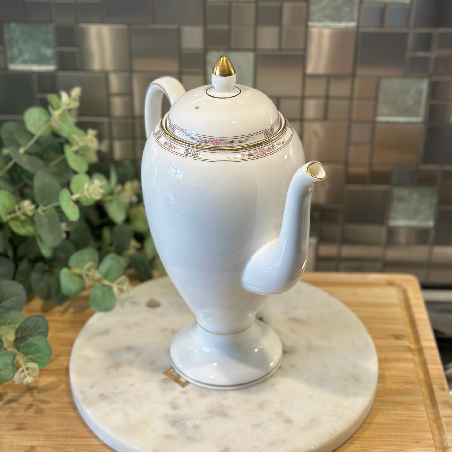 Wedgwood "Colchester" Coffee Pot - Classic Elegance