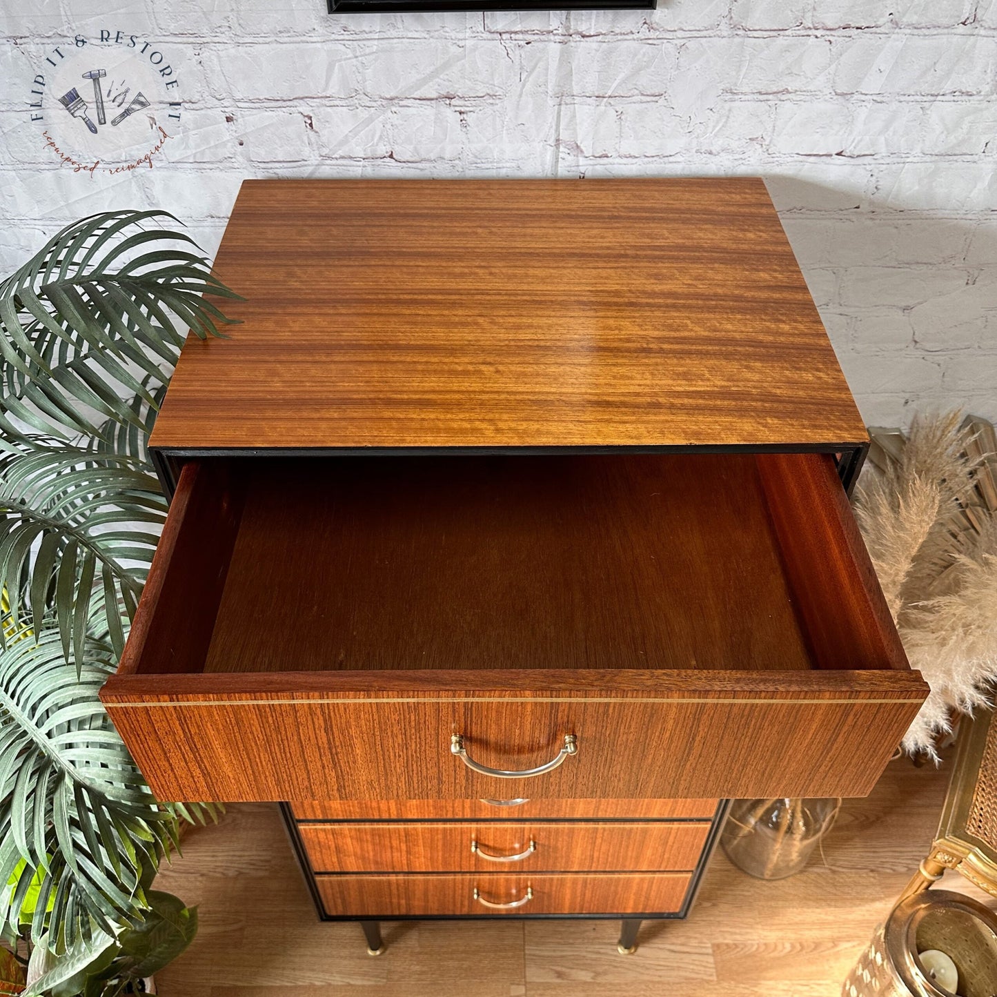 Exquisite Mid Century MCM Walnut Tallboy 6 Drawers Chest Of Drawers by Meredew