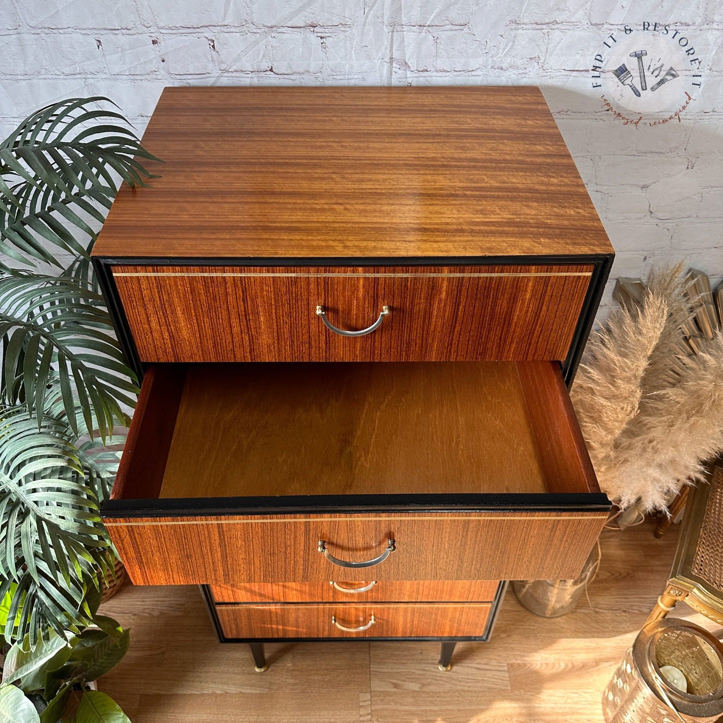 Exquisite Mid Century MCM Walnut Tallboy 6 Drawers Chest Of Drawers by Meredew