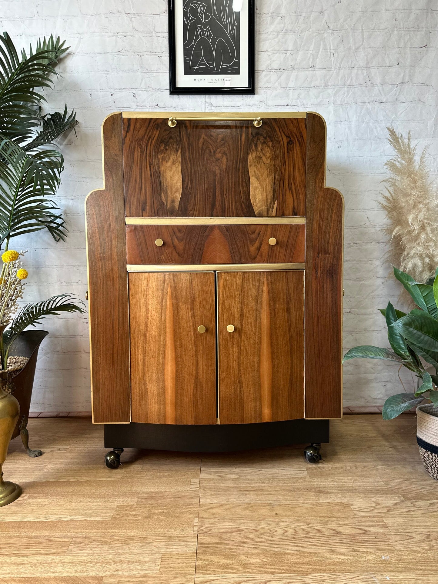 Cocktail Cabinet, Vintage Drinks Bar, Art Deco, 1930’s Drinks Unit, Retro Bar, Walnut