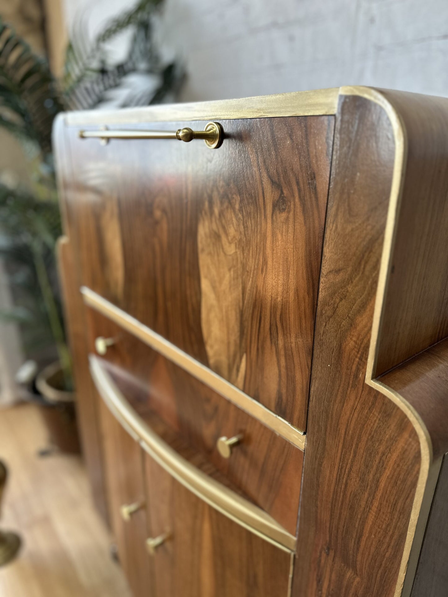 Cocktail Cabinet, Vintage Drinks Bar, Art Deco, 1930’s Drinks Unit, Retro Bar, Walnut